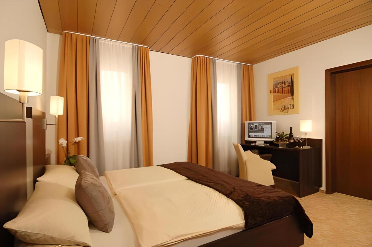 Adler Hotel Garni Όστφιλντερν Εξωτερικό φωτογραφία