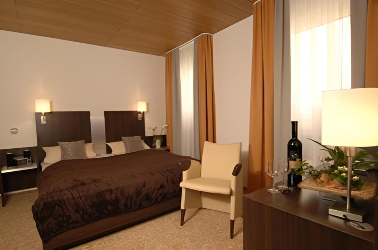 Adler Hotel Garni Όστφιλντερν Εξωτερικό φωτογραφία
