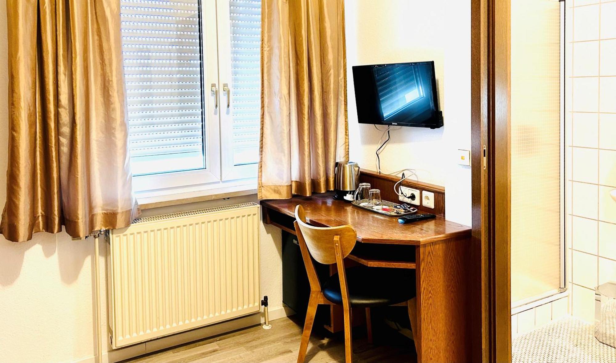 Adler Hotel Garni Όστφιλντερν Εξωτερικό φωτογραφία